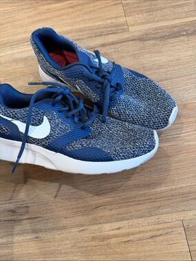 Nike Kids Blue and White Knit Sneakers